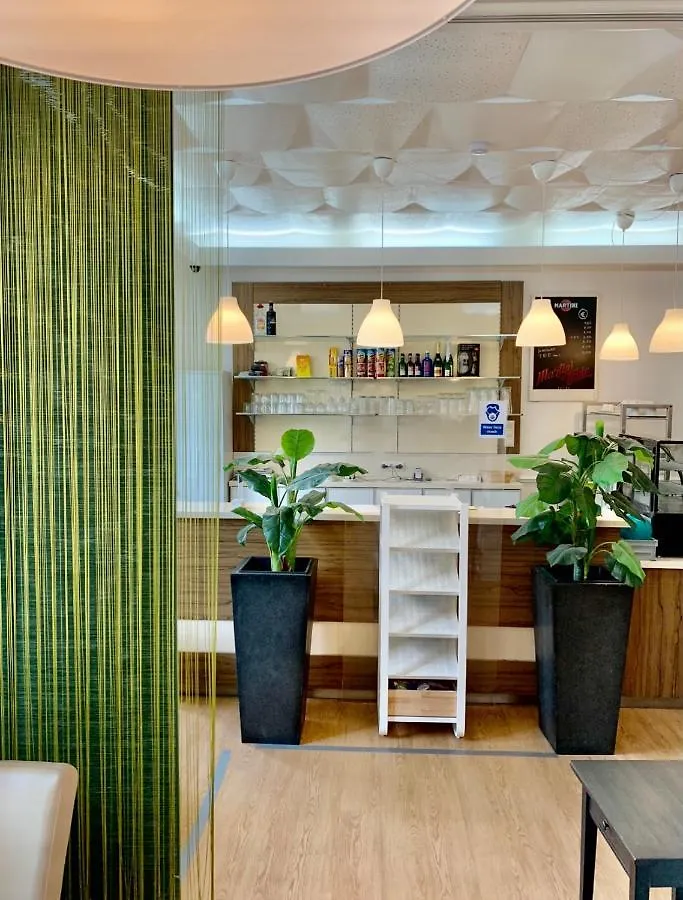 Hotel Bee Fang Hamburg 2*,