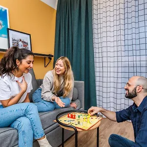 Adagio Access *** Hamburgo