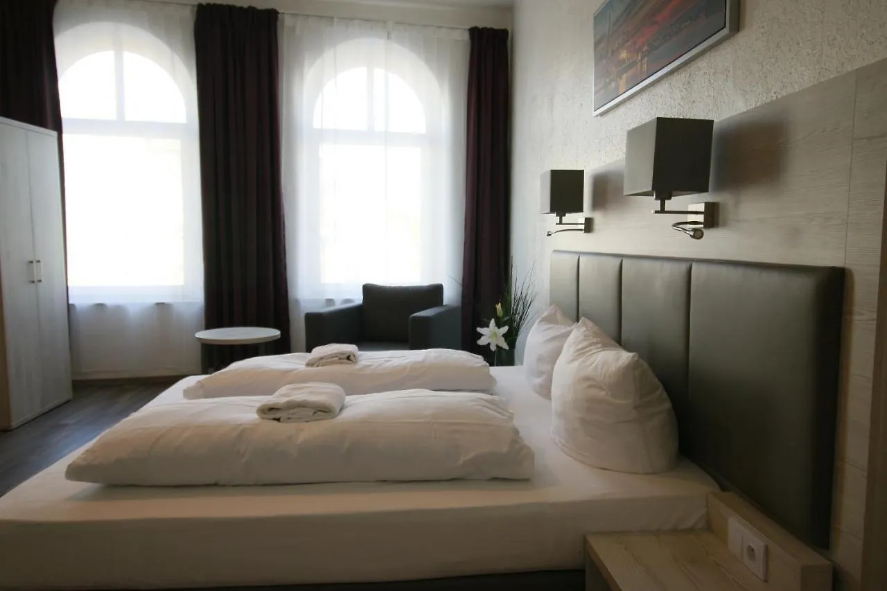 Hotel Bee Fang Hamburg 2*,  Deutschland