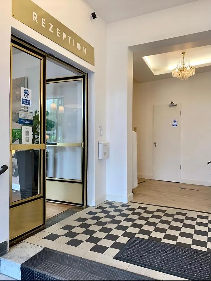 Hotel Bee Fang Hamburg Germany